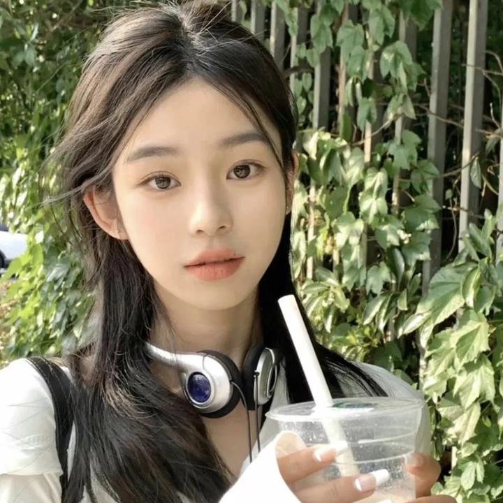 借眼 海报